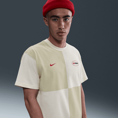 リバプール　LFC Nike エアマックスメンズ 24/25 TシャツSサイズ リバプール LFC Nike エアマックスメンズ 24/25 TシャツSサイズ